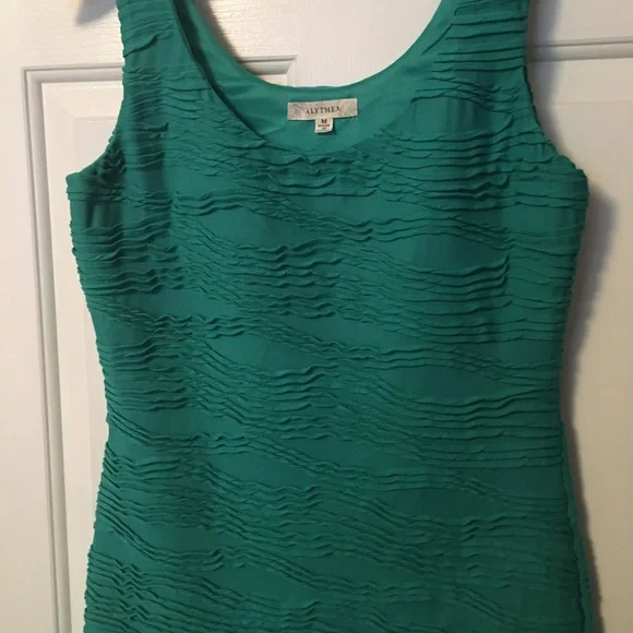 Women Alythea Fitted Green Sleeveless Medium Above Knee Ribbed Detail - Picture 3 of 8